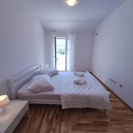 Holiday home Sanleon *