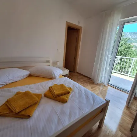 Holiday home Sanleon *