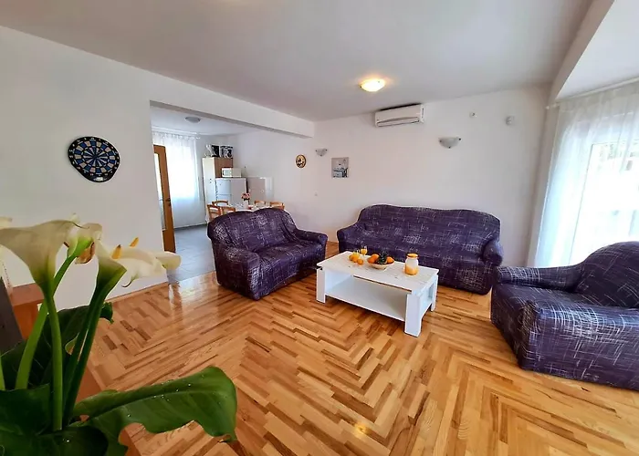 Sanleon Prázdninový dům